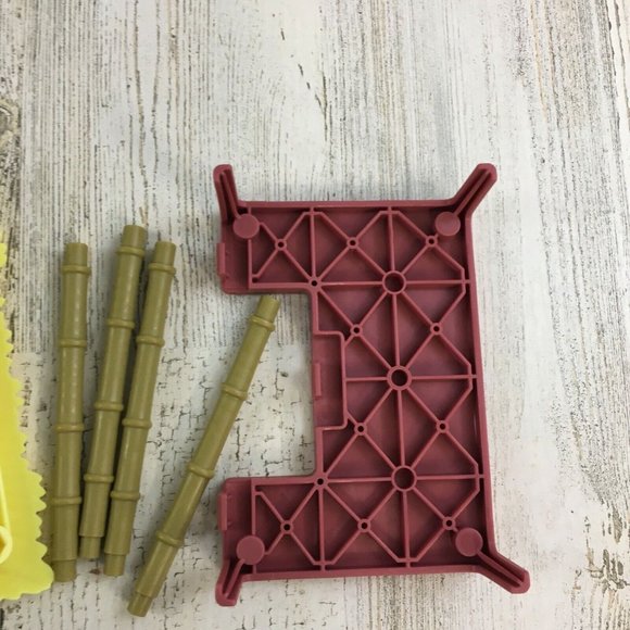 Bluey Figure Toy Pool Deck Gazebo Poles Replacement for Pool Time Playset - Picture 5 of 7